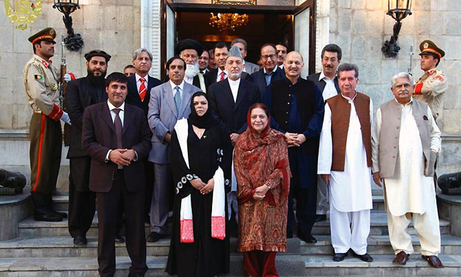 Pak, Afghan lawmakers agree to enhance defence cooperation