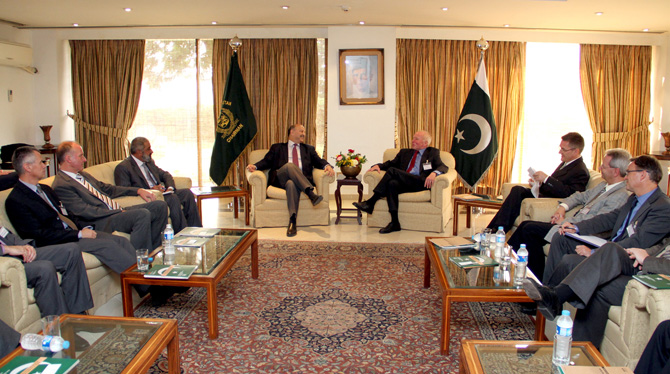 Senator Mushahid Hussain Sayed meets high powered 17-member delegation of German Command and Staff College